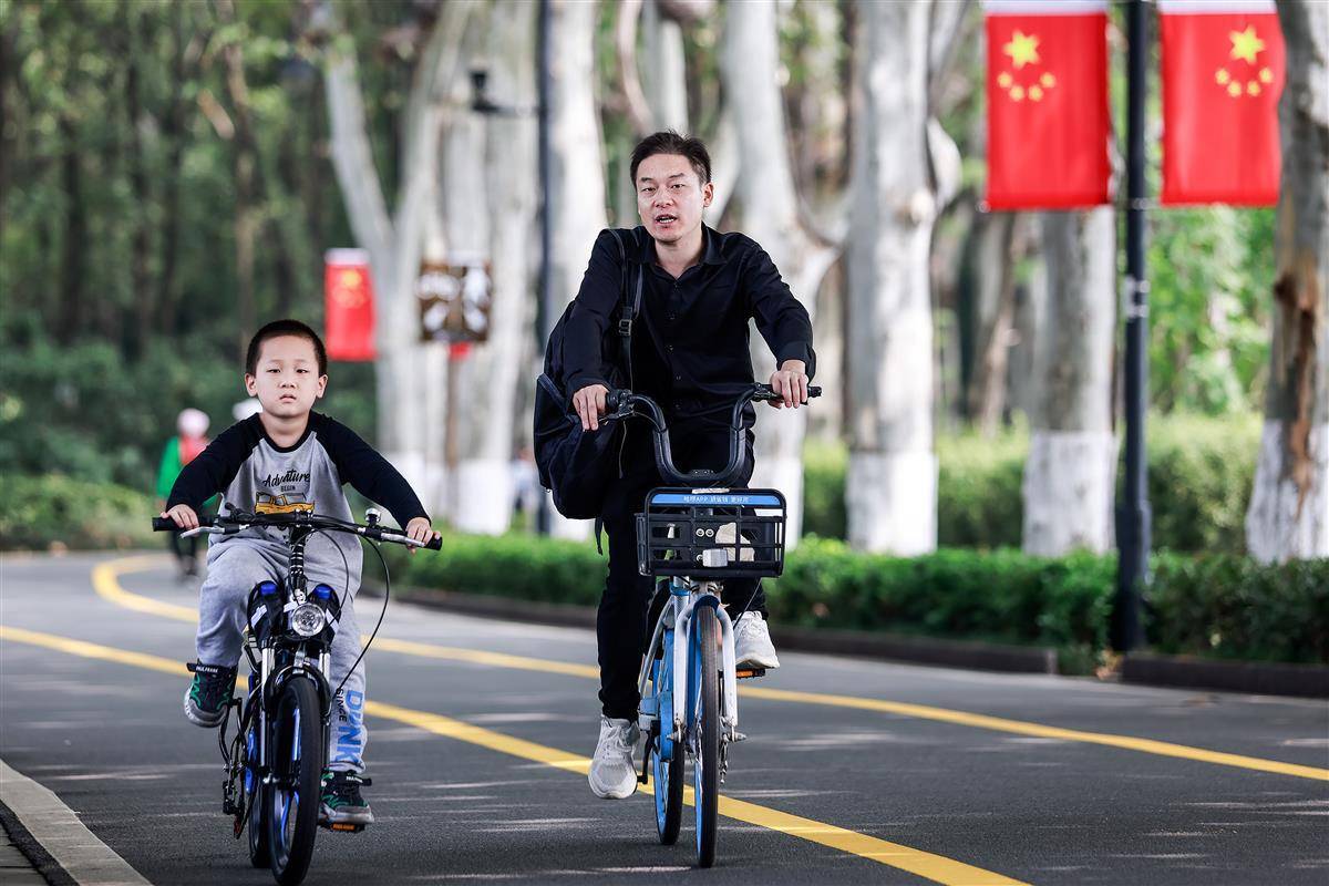 银钻娱乐是现场直播